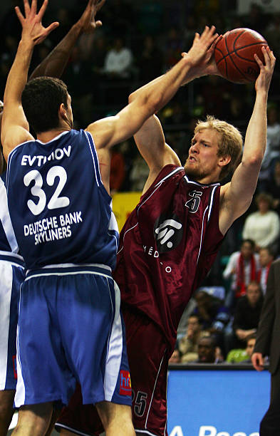 是为国效力 是为国效力