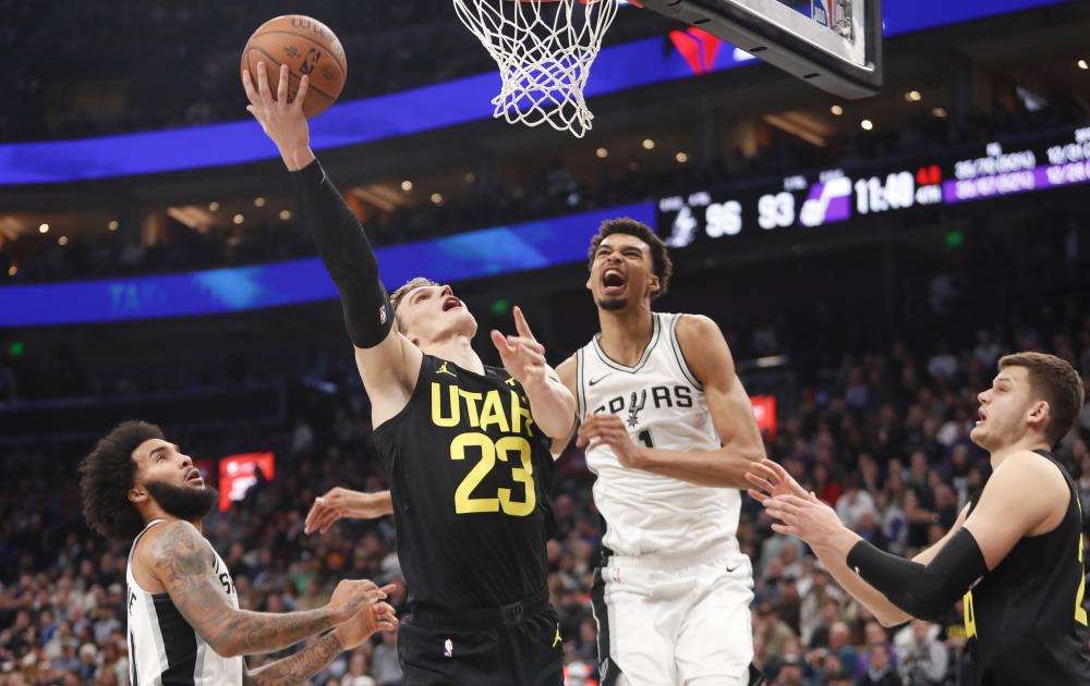 顾问们利用 顾问们利用