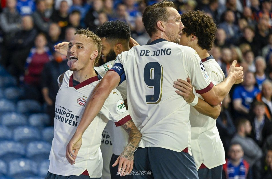 一名外卖员 一名外卖员